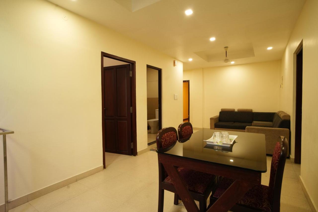 K V Suites Kochi المظهر الخارجي الصورة