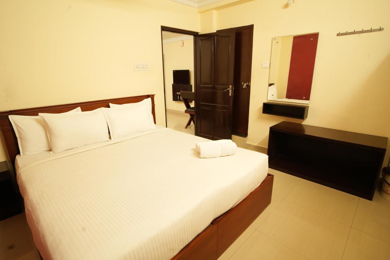 K V Suites Kochi المظهر الخارجي الصورة