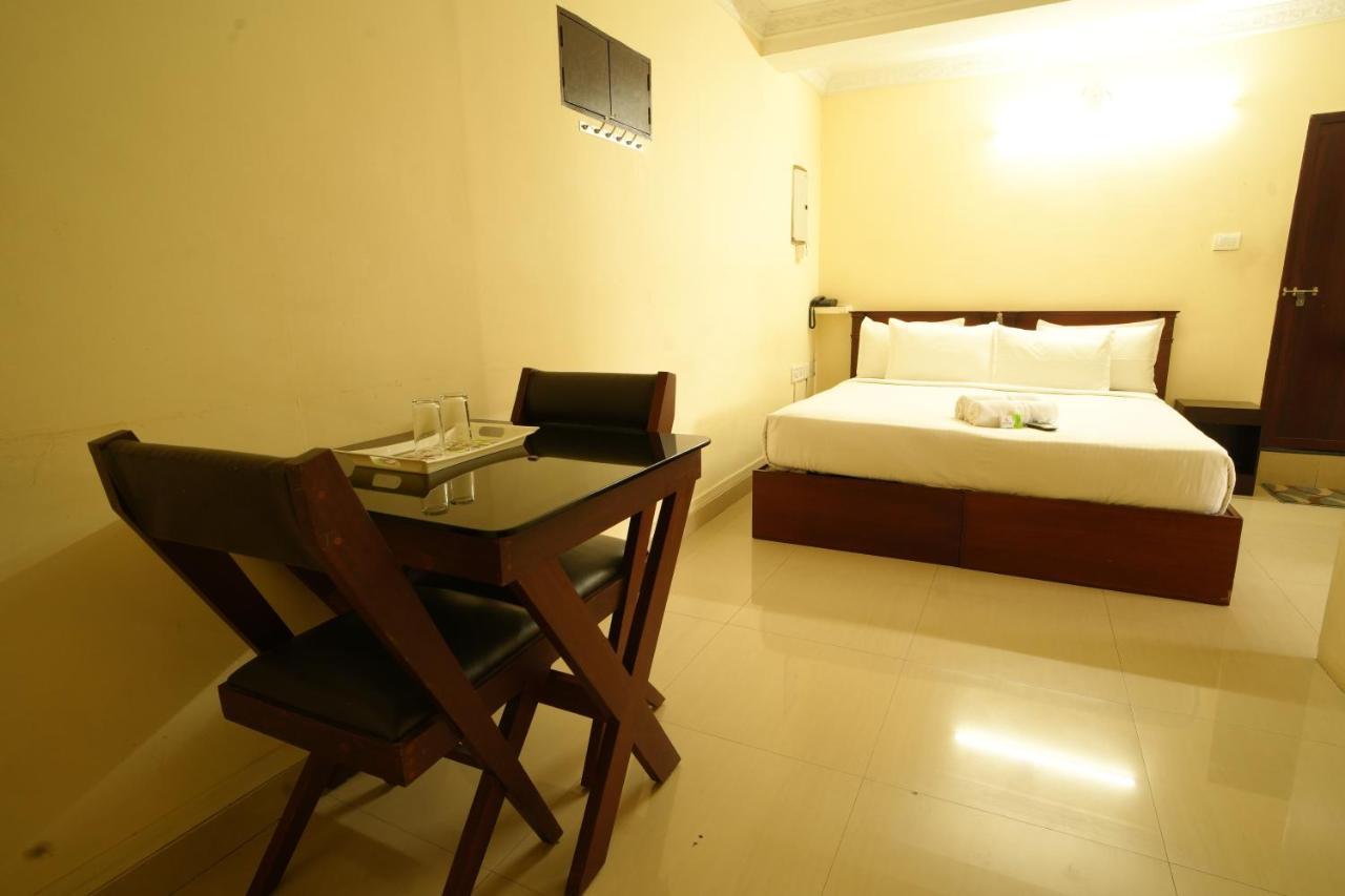 K V Suites Kochi المظهر الخارجي الصورة