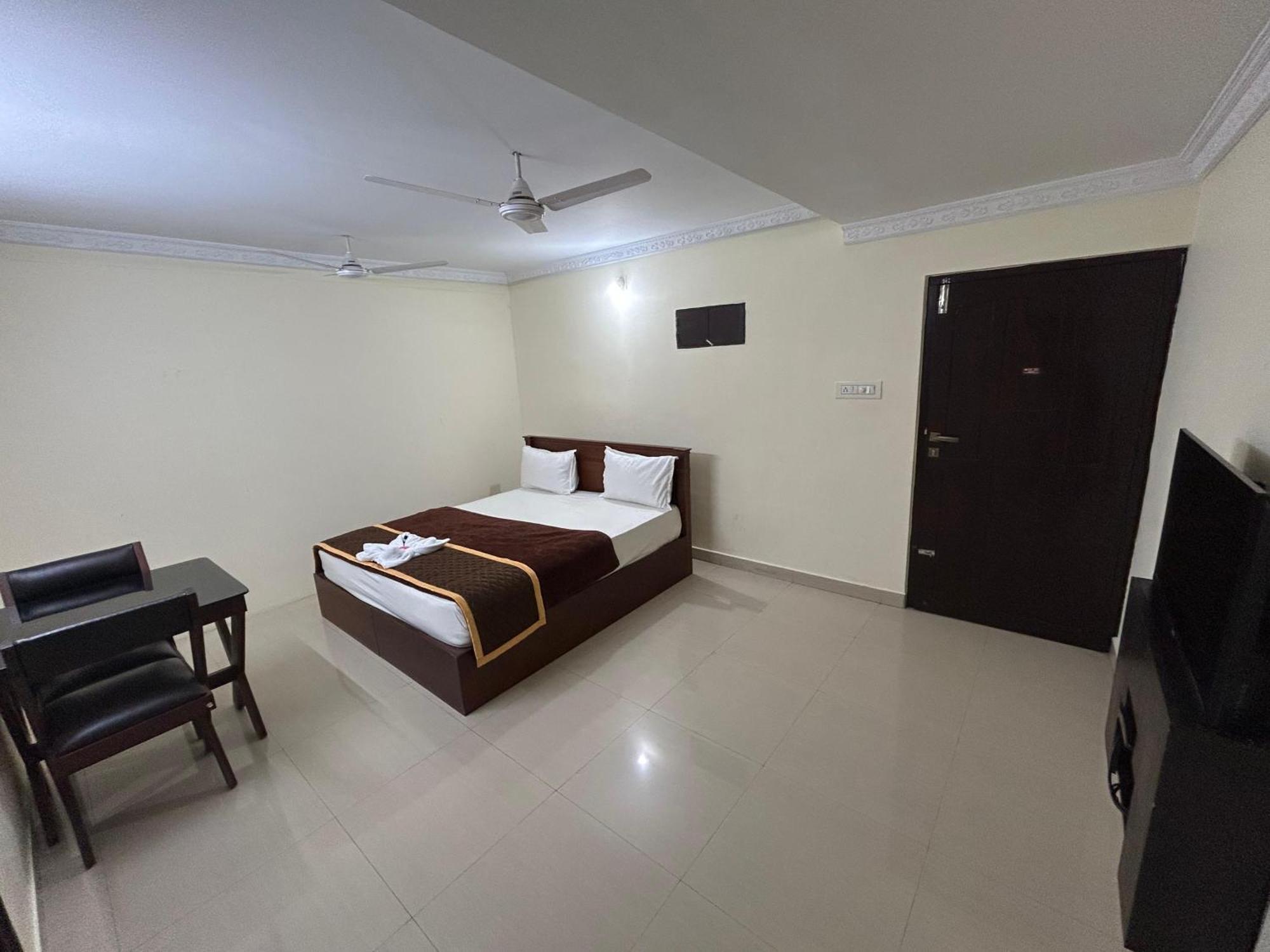 K V Suites Kochi المظهر الخارجي الصورة